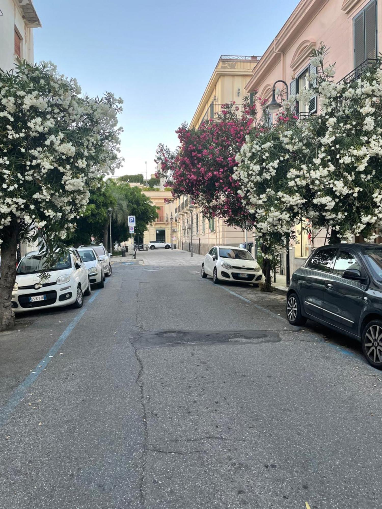 La Cattedrale Hotel Reggio di Calabria Buitenkant foto